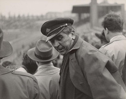 Ján Cifra – Bratislavské motívy. Fanúšikovia. Už je to tu  