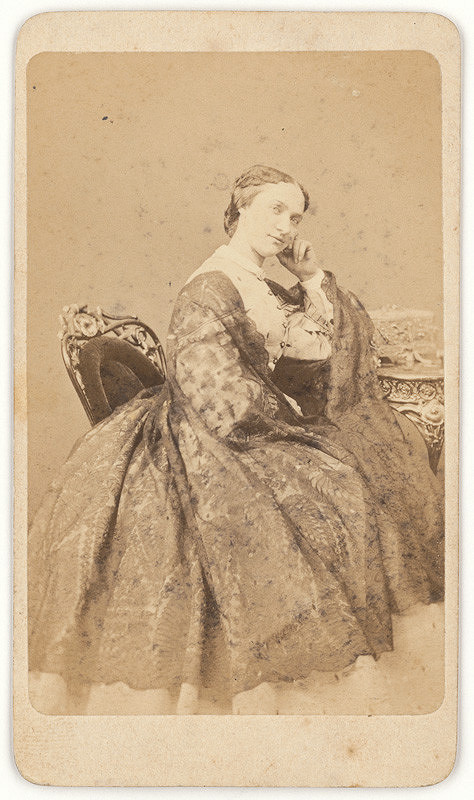 Ede Kozics st. – Portrét sediacej dámy 