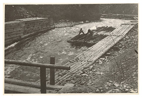 Sergej Protopopov – Pltníci na rieke Uh 3. 