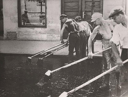 Karol Aufricht – Asfaltéri 