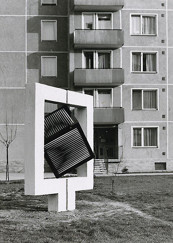Anton Štubňa – Priestorový objekt s fotografickou kolážou