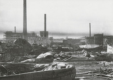 Pavol Poljak – Bratislava. Rafinéria Apollo a prístav po bombardovaní I. 