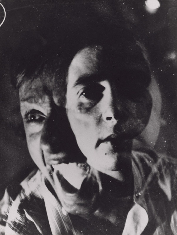 Irena Blühová – Experiments with Two Negatives