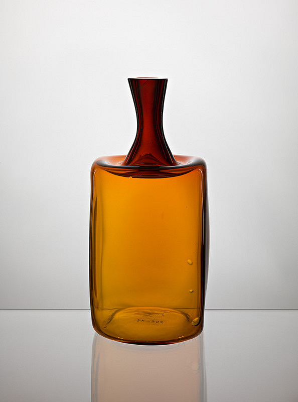 Jaroslav Taraba, Sklárne Lednické Rovne – Vázička hnedá 