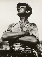 François Kollar – Francúzsky robotník (Nosič koľajníc) 