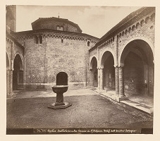 Pietro Poppi – Bologna. Bazilika sv. Štefana. Pilátov dvor (Basilica di Santo Stefano. Cortile di Pilato) 