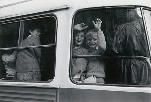 Juraj Bartoš – Obchodná ulica. Cestujúci 