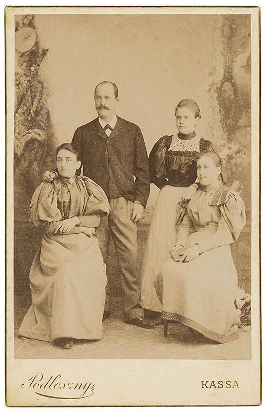 András Podleszny – Skupinový portrét 