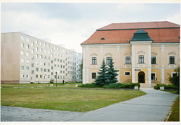 Illah van Oijen – Human Landscape: Galanta, Ulica Eszterházyovcov