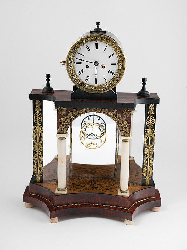 Stredoeurópsky hodinár z 2. polovice 18. storočia – Stĺpikové hodiny 