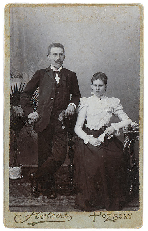 Ateliér Helios (Bratislava) – Portrét muža a ženy 