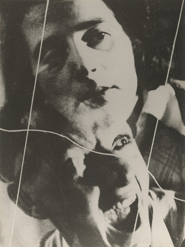 Irena Blühová – Bauhaus. Pokusy u Peterhansa (Pokusy s dvoma negatívmi) 