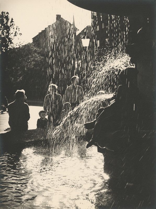 Ivan Kozáček – Fontána v slnečnom svetle 