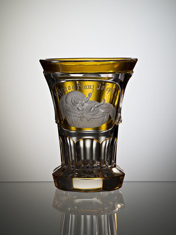 Český autor z konca 19. storočia – Spomienkový pohár s vyobrazením arcivojvodu Františka Jozefa ako novorodenca 