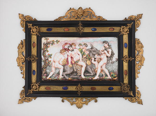 Neapol Manufaktúra Capodimonte – Reliéf s bakchanáliami  