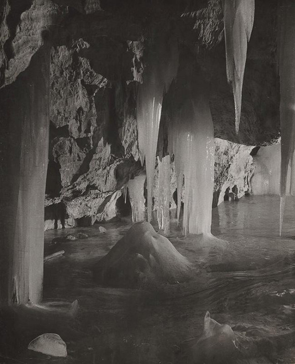 Ján Halaša – Demänovská ľadová jaskyňa 