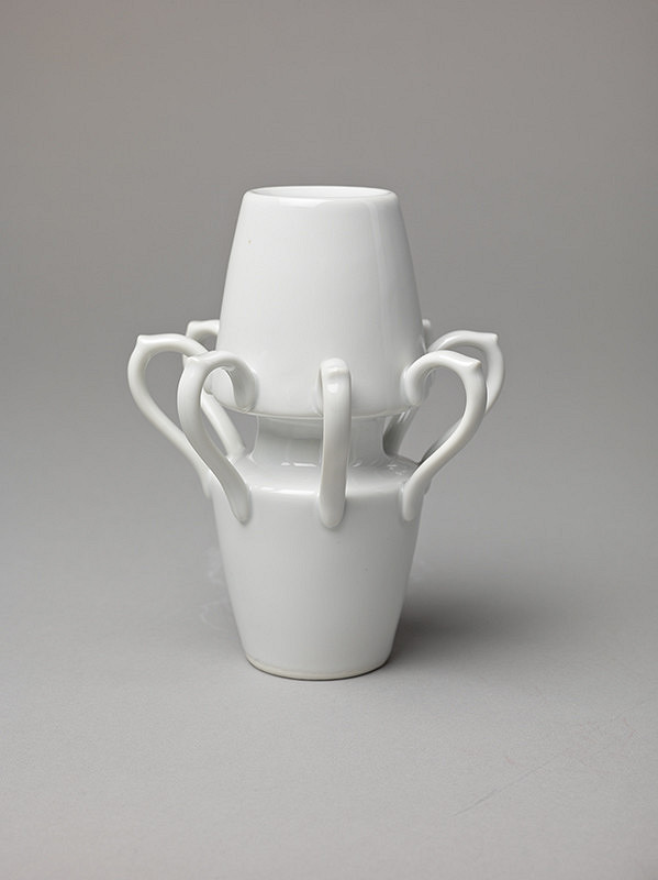 Eugénia McLean Lugsová ml. – Váza s uškami I. 