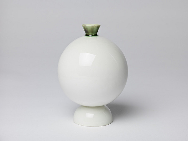 Eugénia McLean Lugsová ml. – Váza II. 