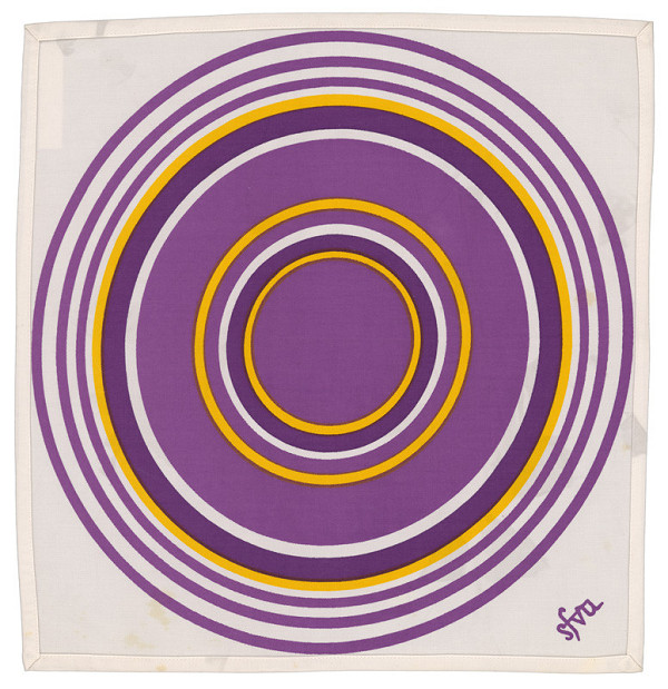 Slávka Pecháčková – Obrus s logom SFVU (fialový) 