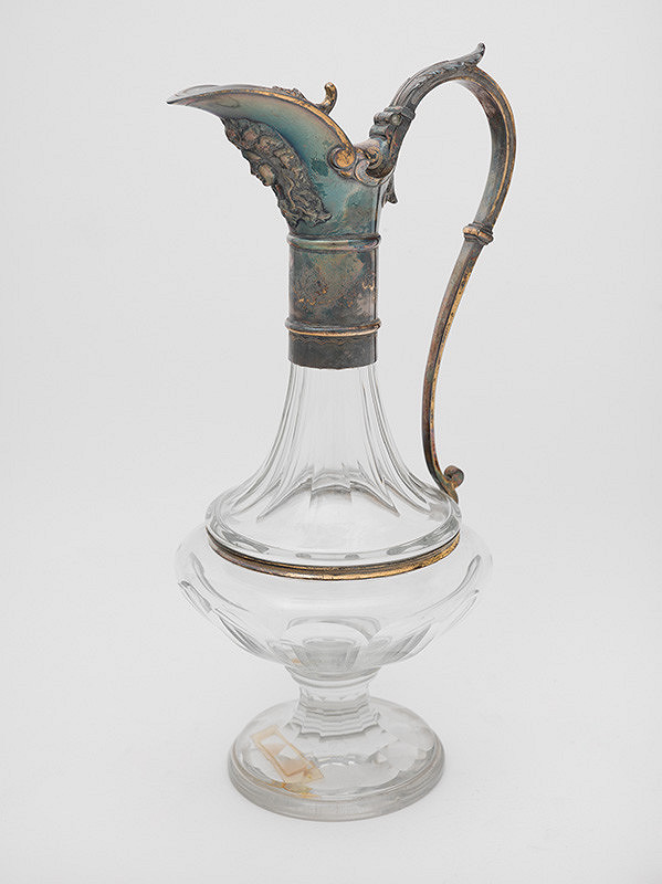 Rakúsky autor z 19. storočia – Karafa s montážou 