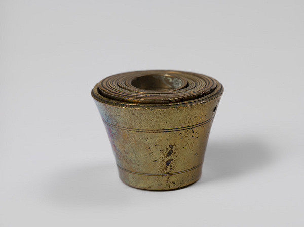 Slovenský autor z 19. storočia – Sada lekárnických odmeriek 