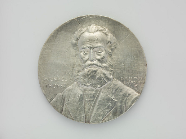 Peter Breithut – Strieborná medaila za zásluhy od firmy Thonet udelená Johannovi Schieferdeckerovi 