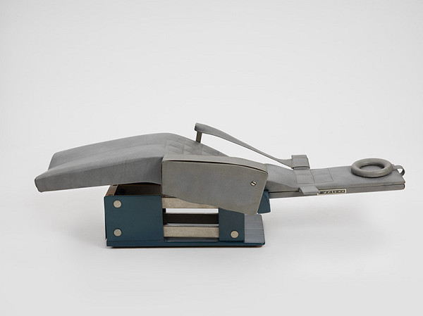 Jarolím Vavro – Stomatologické kreslo ZOK-9 