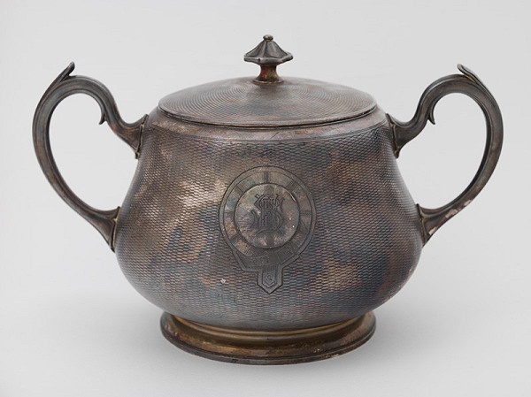 Viedenský autor z prelomu 19. - 20. storočia – Cukornička s monogramom ES (Edward Sacher, Viedeň) 