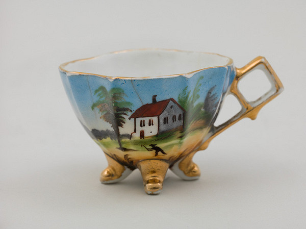 Neznámy autor – Mokka šálka s nápisom Karlsbad 