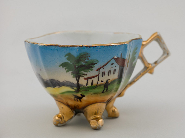 Neznámy autor – Mokka šálka s nápisom Karlsbad 