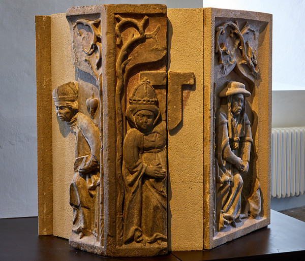 Spišský kameňosochár – Reliéfy kazateľnice z Kežmarku