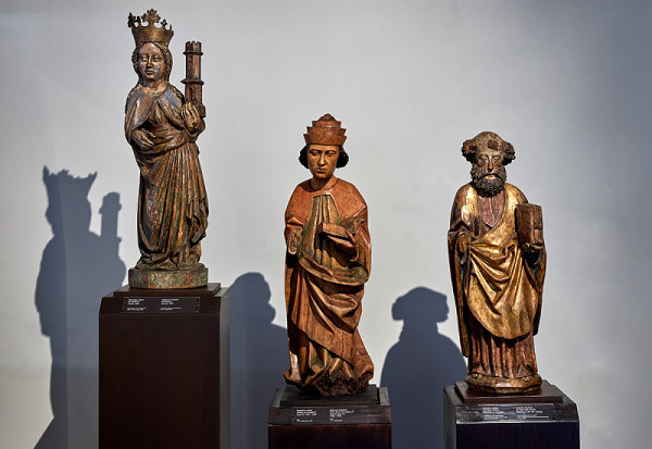 Neznámi autori – Trojica sôch: Svätá Barbora, Svätý Gregor a Svätý Peter s knihou 