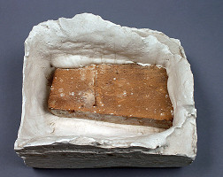 Juraj Bartusz – Tehla hodená do tuhnúcej sadry III 