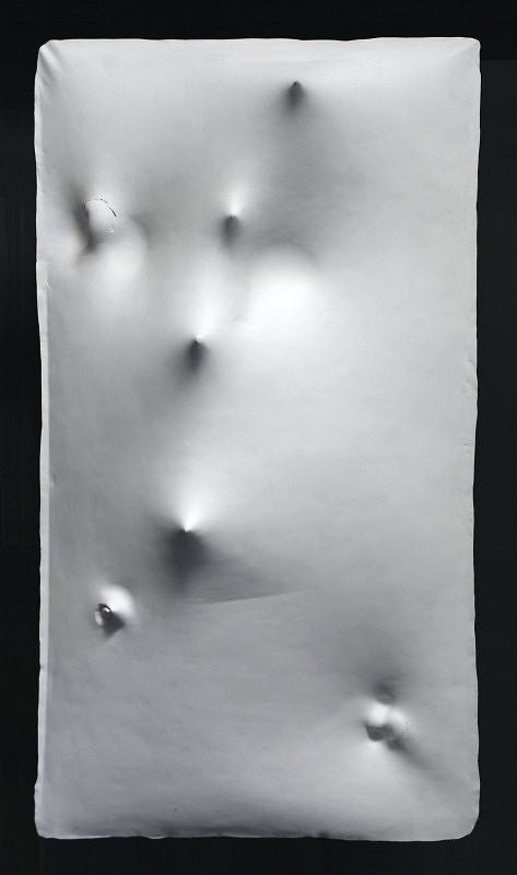 Mária Bartuszová – Fontána II - Vertikálny a horizontálny reliéf 