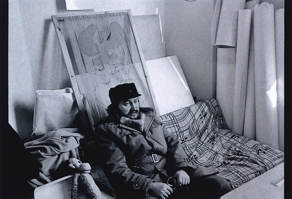 Zdeněk Smieško – Akad. mal. Jozef Kornucik v kabinete u V. Seligu na ŠUP-ke 