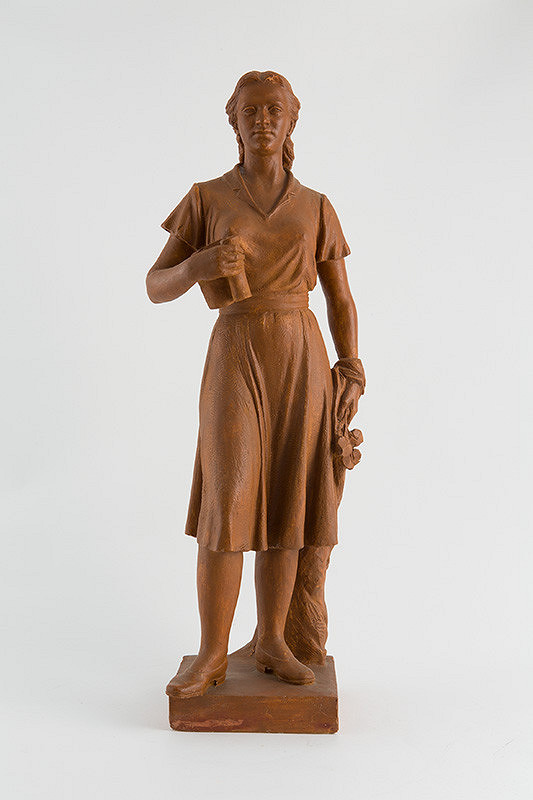 Jozef Pospíšil – Stojace dievča so svitkom papiera 