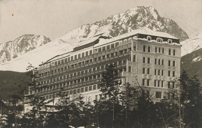 M. M. Harminc: Sanatórium dr. M. Sontága v Novom Smokovci, dokončené 1925