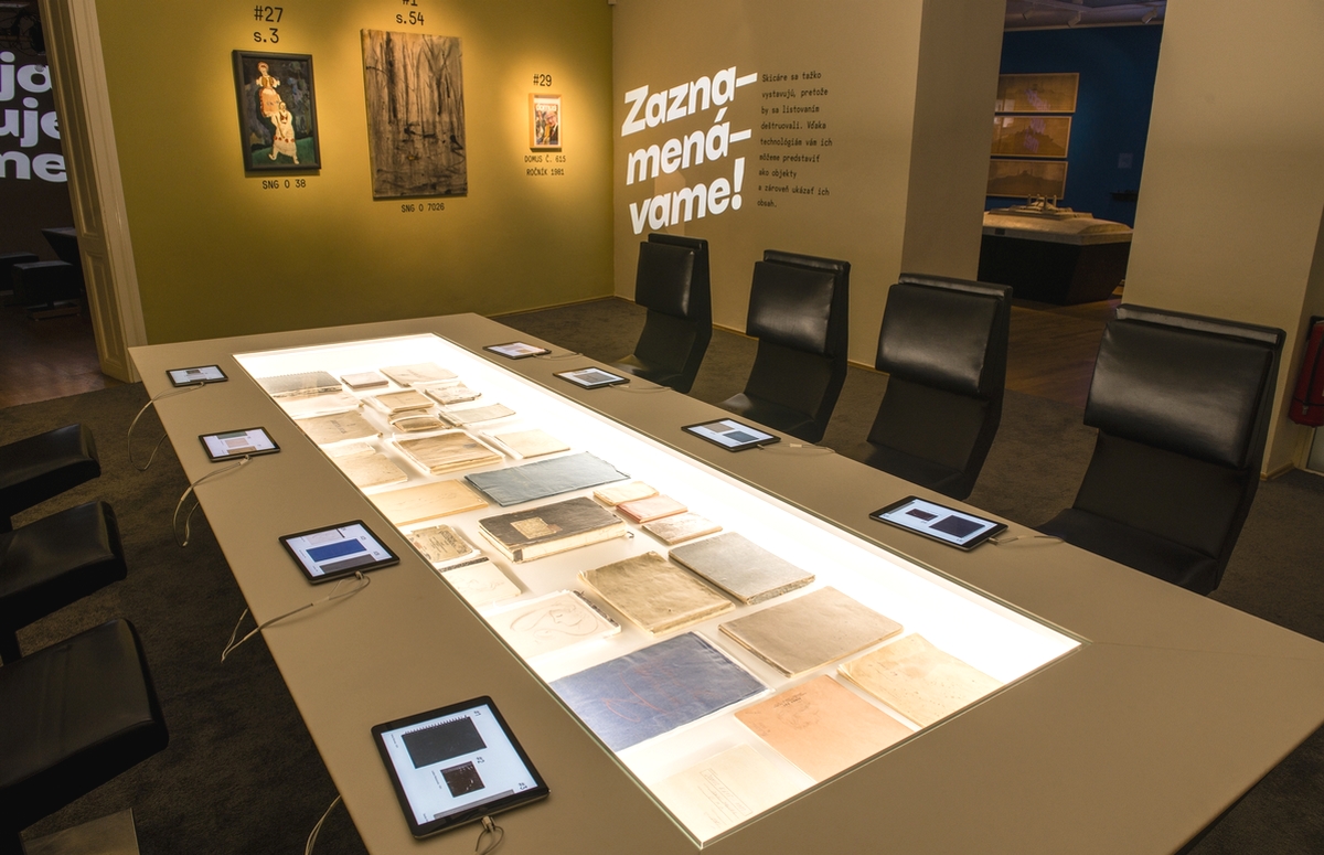 Miestnosť Zaznamenávame z výstavy Uchovávanie sveta - Rituál múzea v digitálnom veku